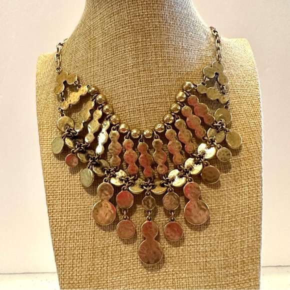 Lucky Brand Statement Bib Necklace antiqued gold tone w/ ivory / cream cabochons - Picture 10 of 13